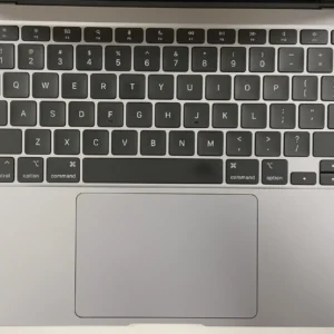 Apple MacBook Air (EMC 3598) M1 – 8GB – 256GB SSD – YEAR 2020 (USED) - image 3